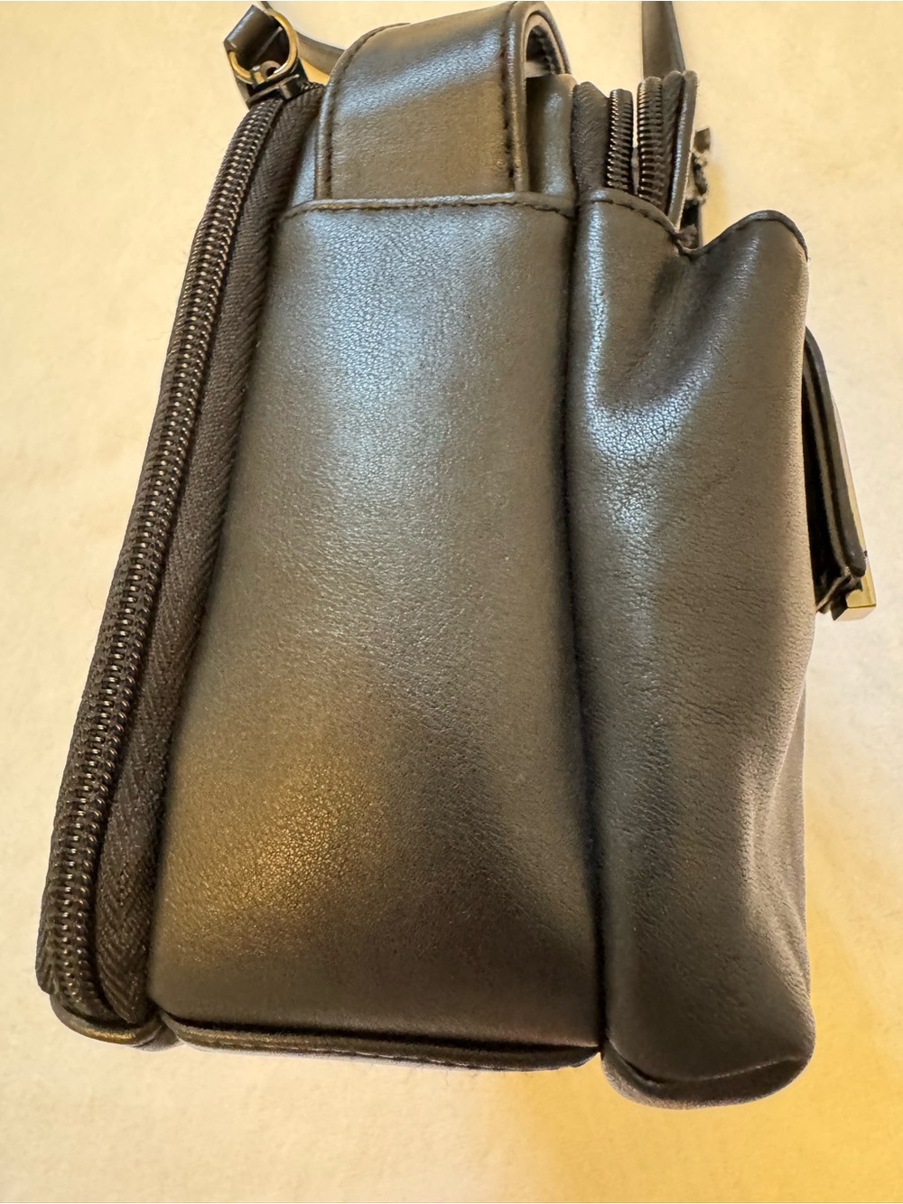 NEW Genuine Leather Crossbody Shoulder Bag - New w/Out tags - Black - Picture 7 of 11